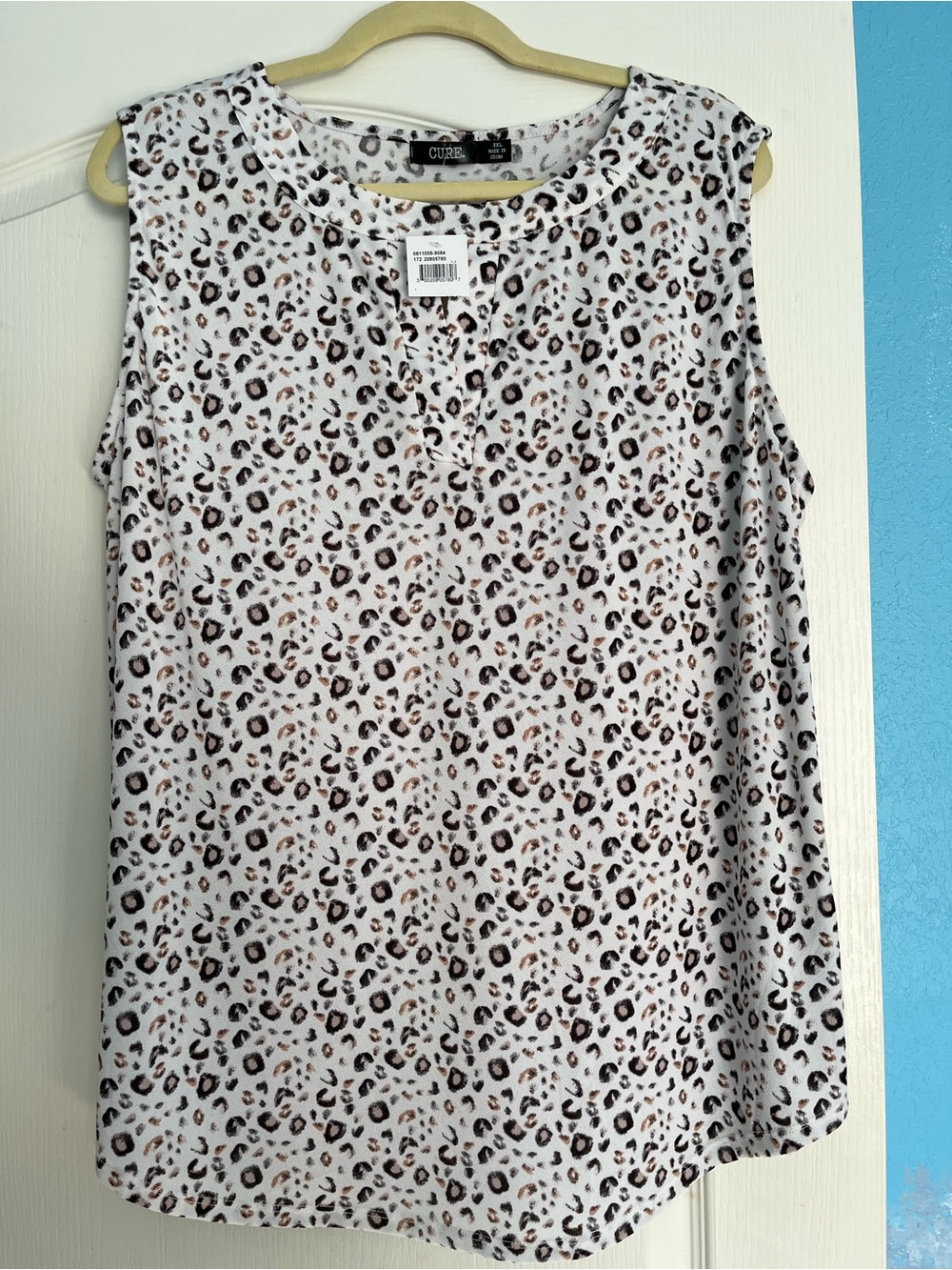 Sleeveless White Leopard Print Top